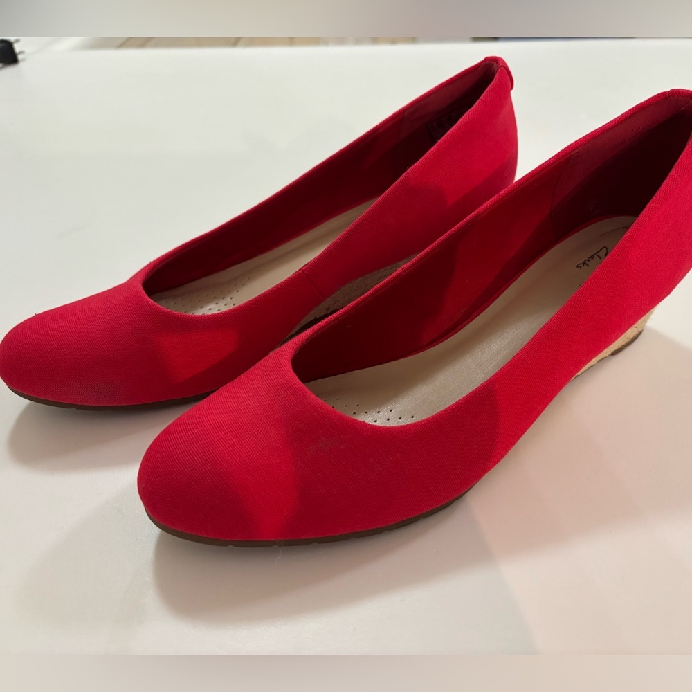 Clark’s Comfort Collection Red Women's Espadrilles 8.5